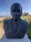 Monument à la gloire des amérindiens de la libération à St Laurent sur Mer (France – Calvados)