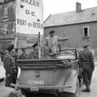 Bazar de Ouistreham à Port en Bessin (France – Calvados)